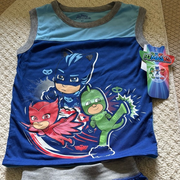 Pajamas PJMasks toddler boys/girls new sizes 2T, 3T or 4T polyester top & shorts - Picture 3 of 5